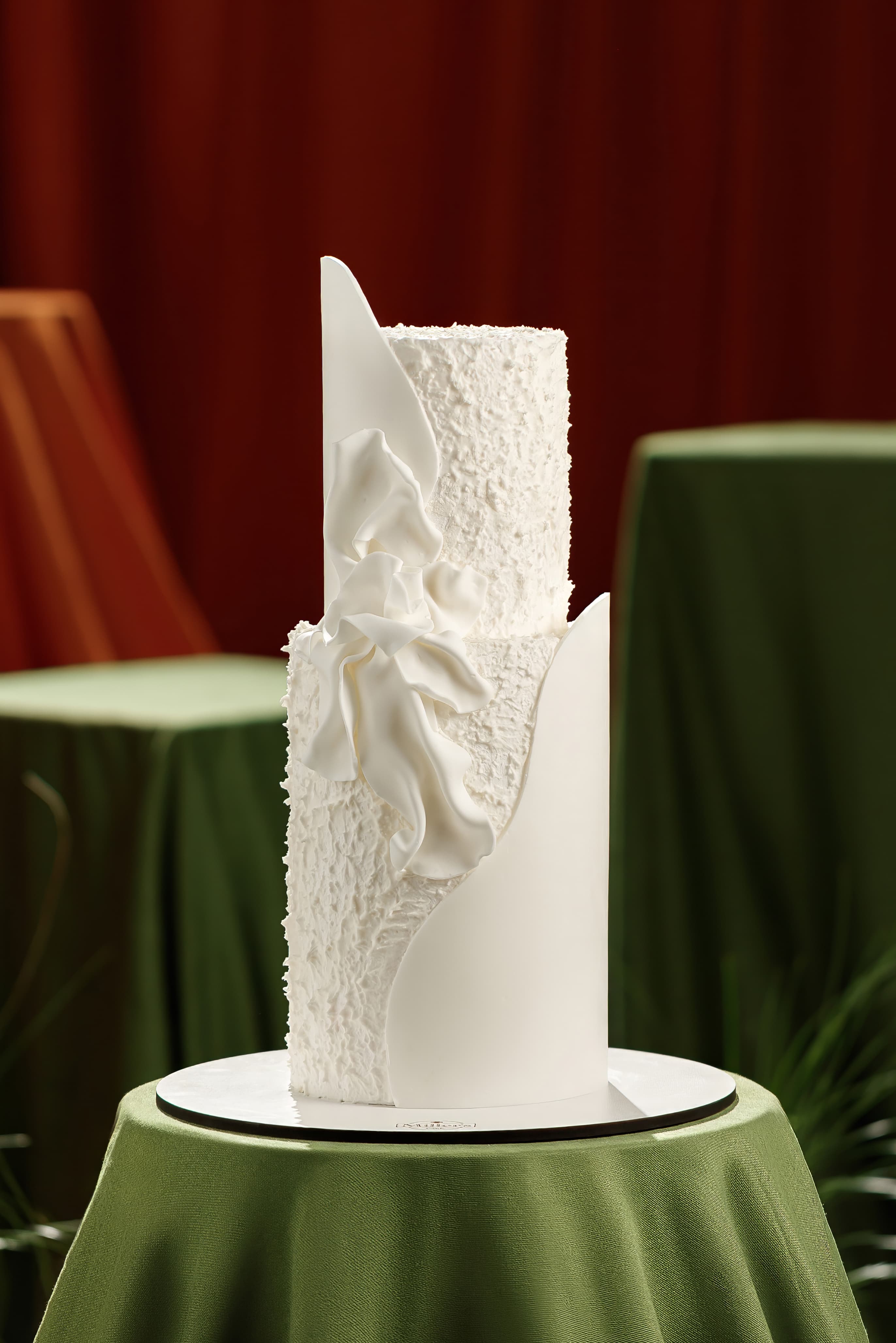 Contemporary White Sculpture Cake