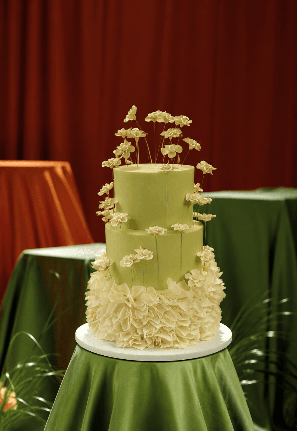Ivory Blossom Garden Cake