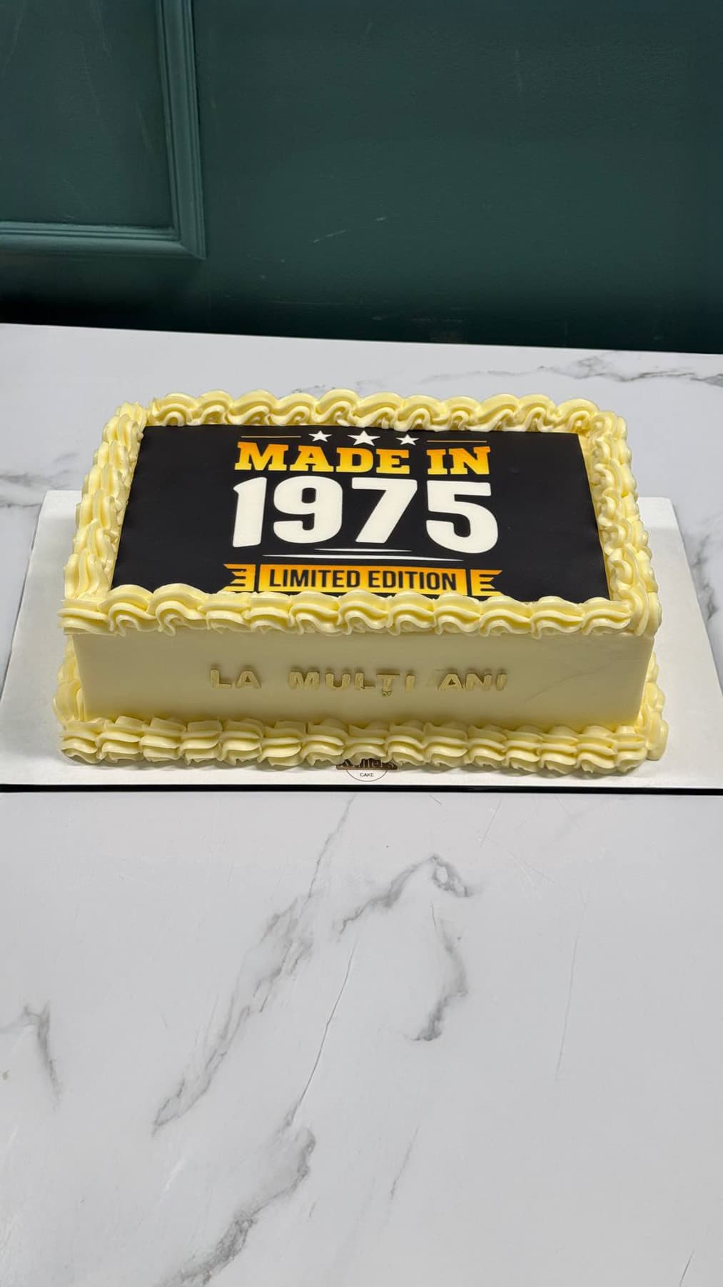 Vintage 1975 Celebration Cake