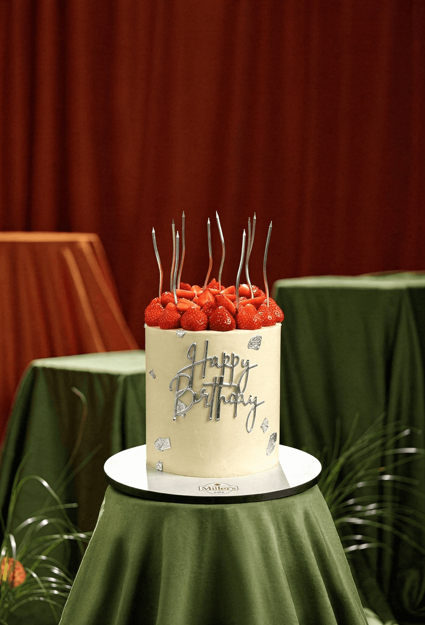 Minimalist Strawberry Cake