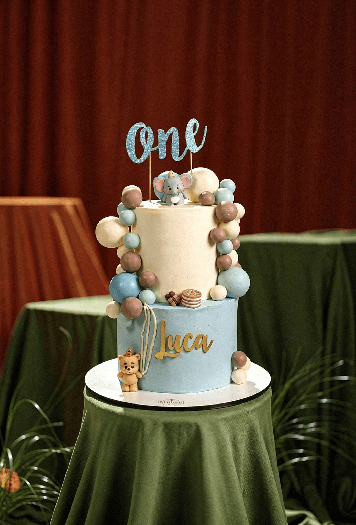 Little Elephant & Teddy Cake